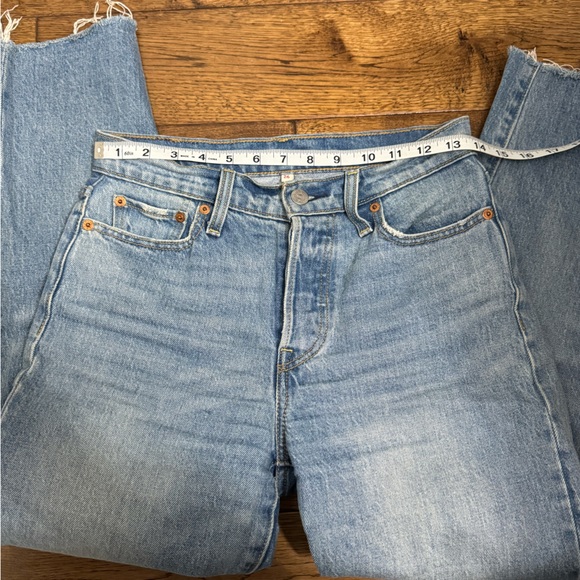 Levi’s Wedgie Jeans - Picture 3 of 6